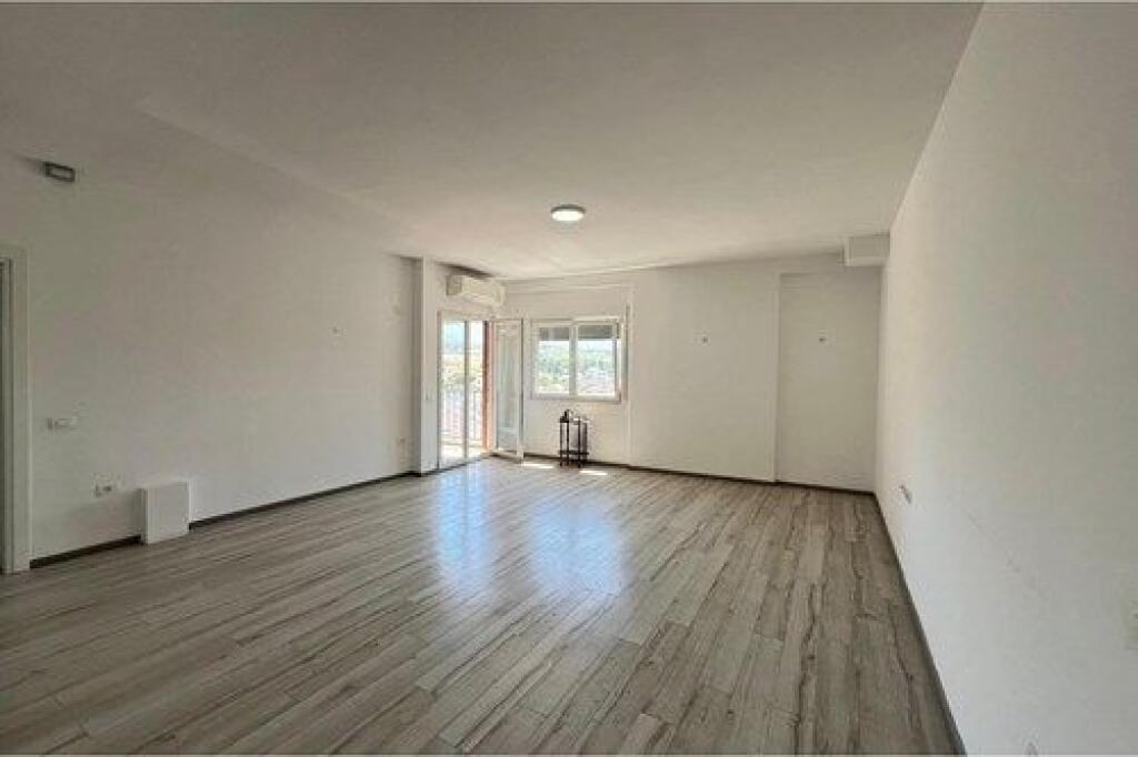 🏡 New 3+1 apartment for sale in Ali Demi, Tirana