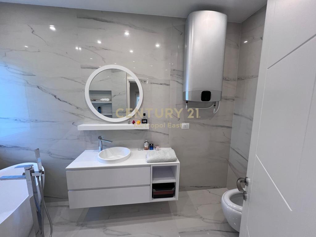 APARTMENT 3+1+2+PARKING AT "SUNRISE RESIDENCE", TEG 1,800 € /Month