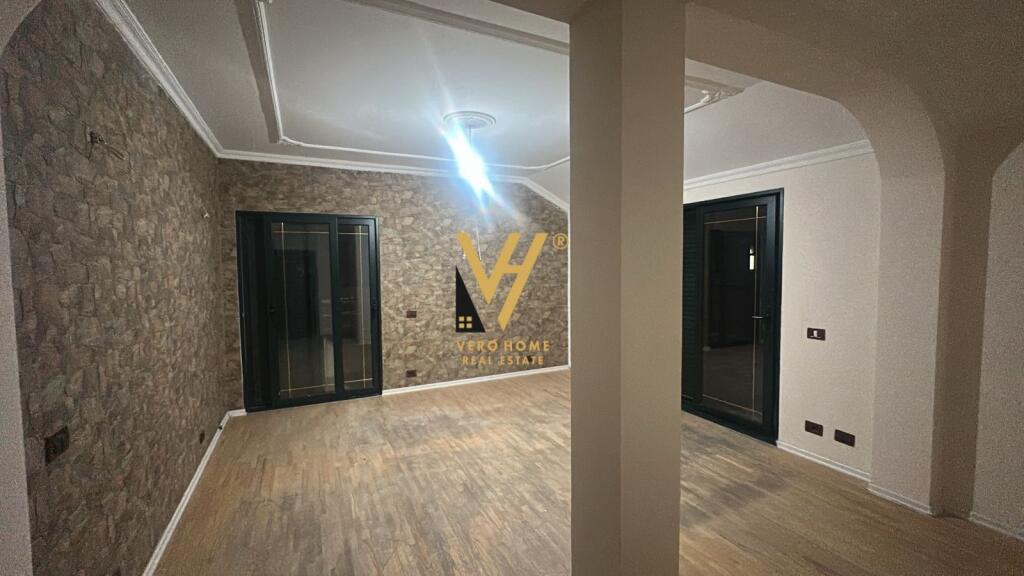 BUSINESS BUILDING FOR SALE 456 M2 AT DRY LAKE, EDUARD MANO STREET 1,240,000 EURO