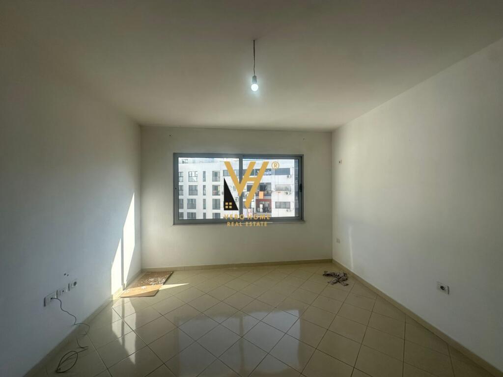 JEPET APARTAMENT 2+1+VERANDE ME QERA NE ASTIR 40.000 LEKE