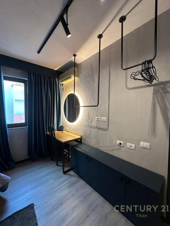 QIRA – APARTAMENT 1+1 ME BALLKON | BULEVARDI “ZOGU I PARË”, QENDËR TIRANË