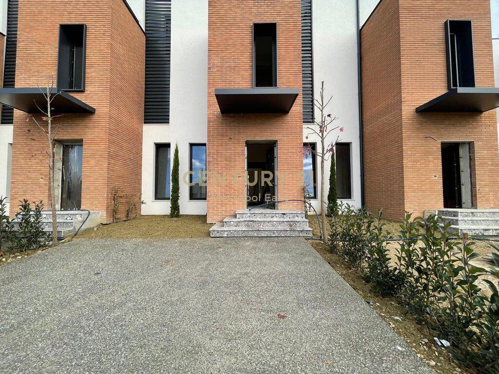 VILLA FOR SALE IN PICCADILLY RESIDENCE 650,000 €