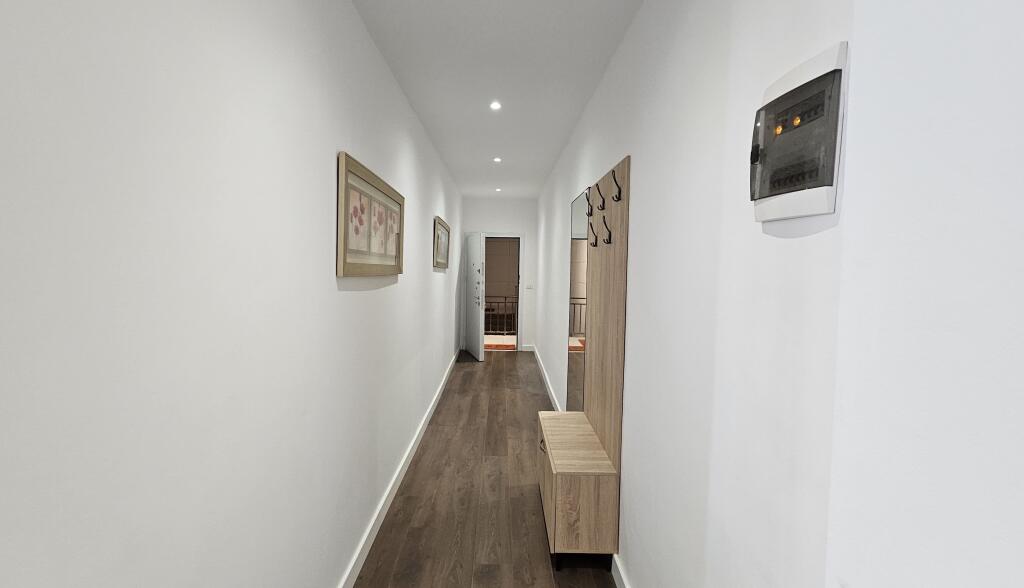 Apartament 2+1+2 per qira,Prane Prokurorise se Tiranes