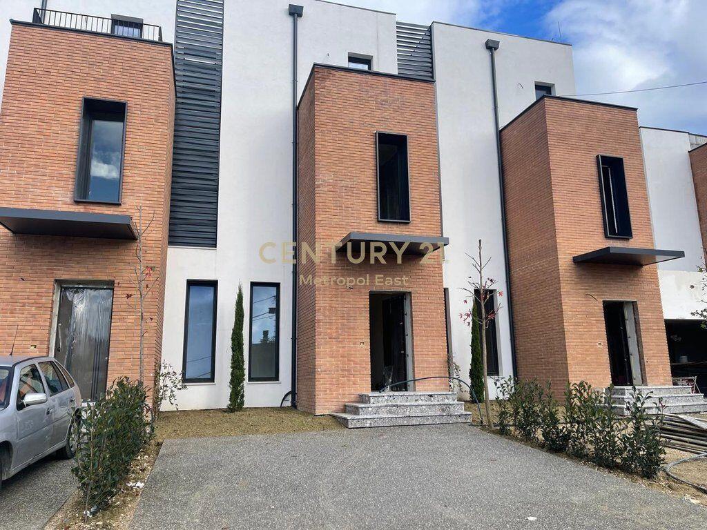 VILLA FOR SALE IN PICCADILLY RESIDENCE 650,000 €