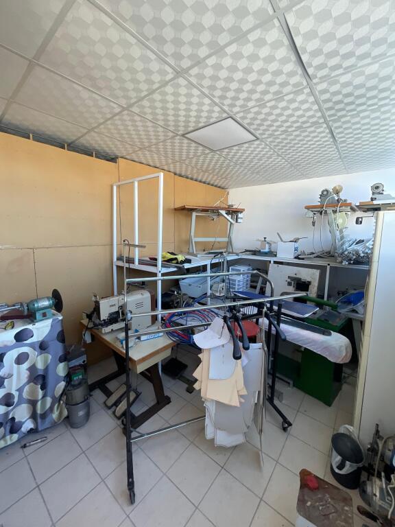 🔹 Business premises for rent Tailoring 👗✂️