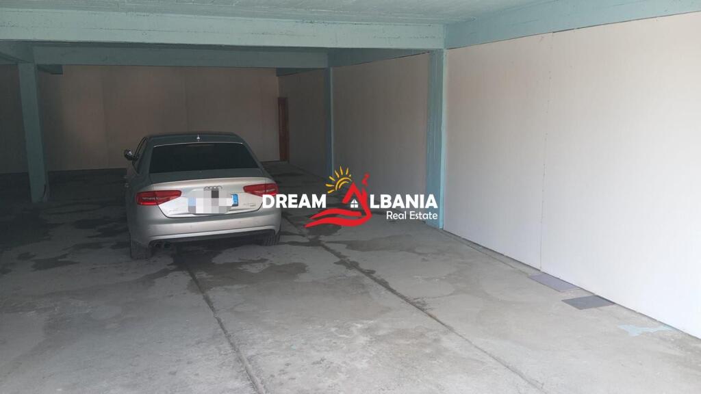 Premises for rent with yard in Laknas, Tirana (ID 4281171)