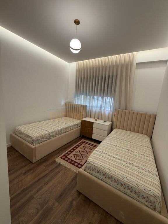 Apartment 3+1+2 Oasis Residence Unaza e Re for sale