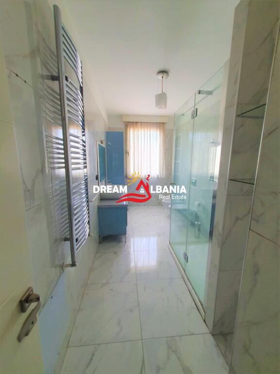 Appartamento in affitto 3+1+ Garage a Bllok nel Complesso Nobis a Tirana ( ID 4231338)