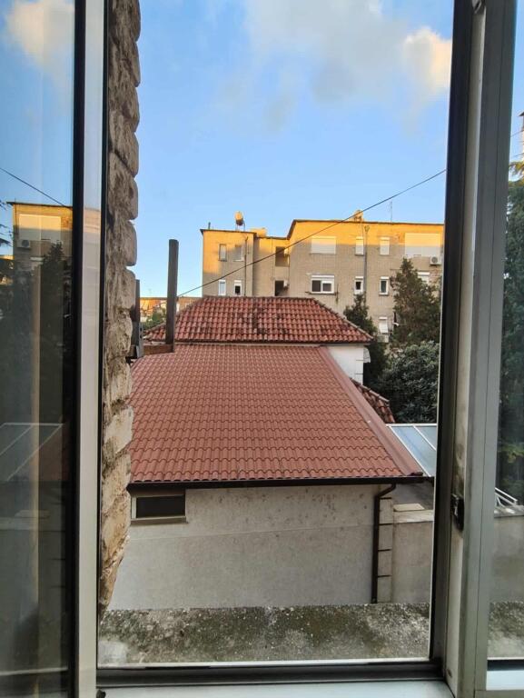 Appartamento in affitto 2+1 – Via Ferit Xhaiko, Tirana