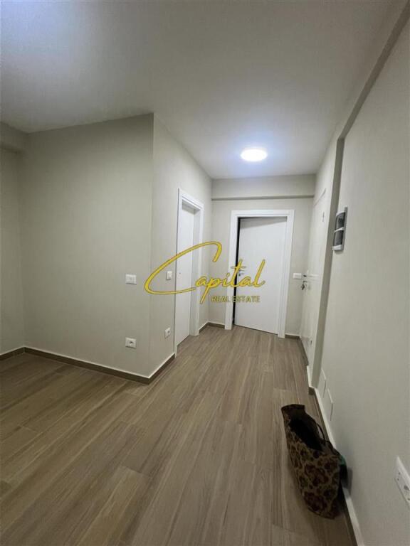 OFFICE FOR RENT 50 M2 FORMER BLOCK 60,000 LEKE