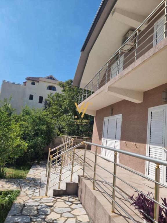 JEPET VILE DY KATESHE ME QIRA TEK ALI DEMI 1.700 EURO