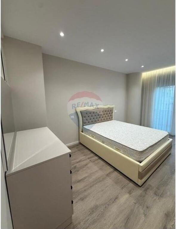 Shitet Apartament 1+1, Plazh, Durrës