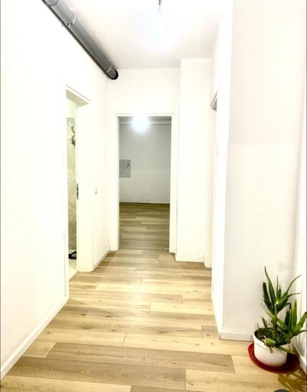 OFFICE FOR RENT 98 M2 5 MAY 500 EURO