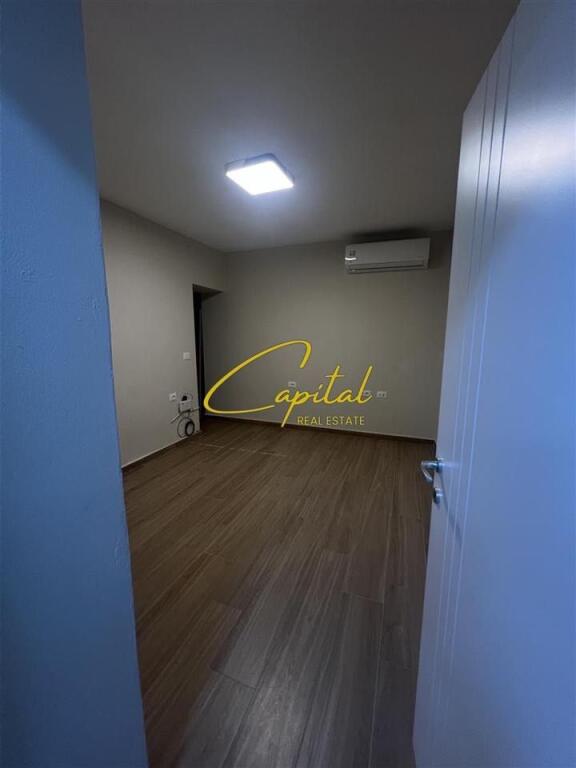OFFICE FOR RENT 50 M2 FORMER BLOCK 60,000 LEKE