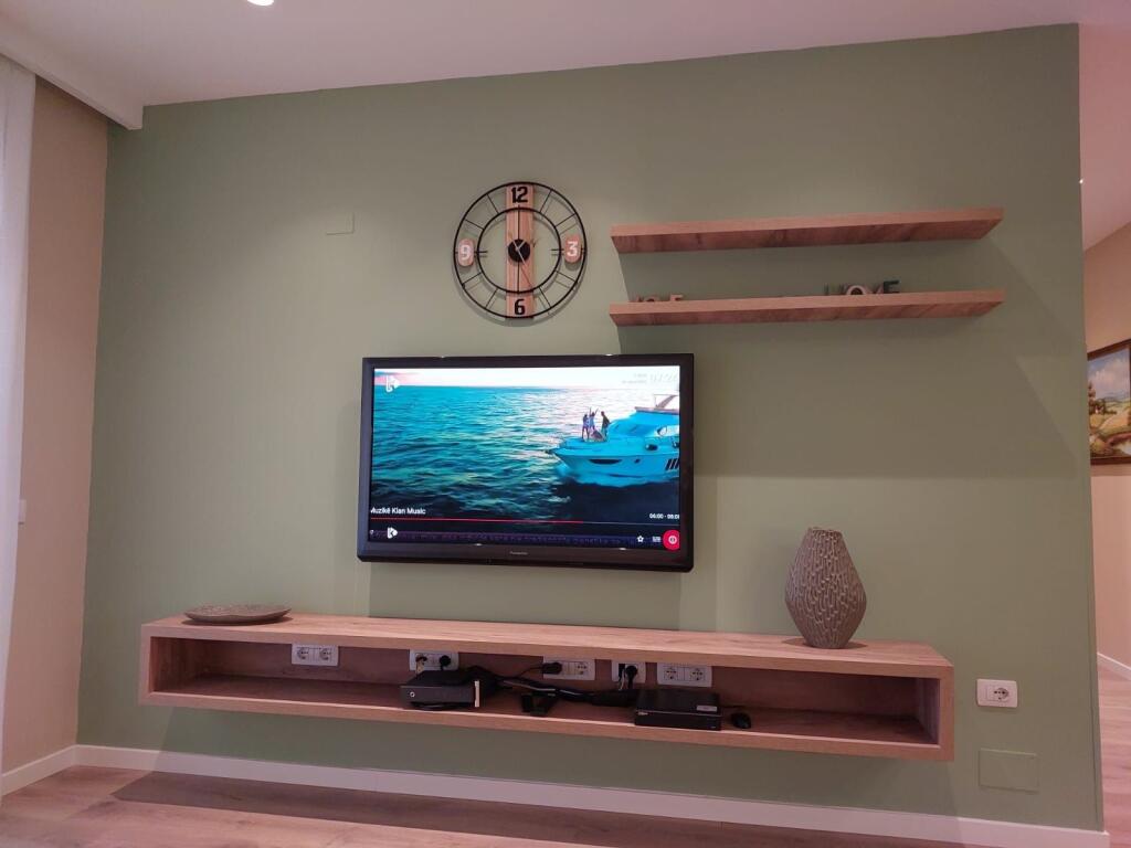 🏙️ **APARTAMENT LUKSOZ 2+1 ME QERA – RRUGA E ELBASANIT!**