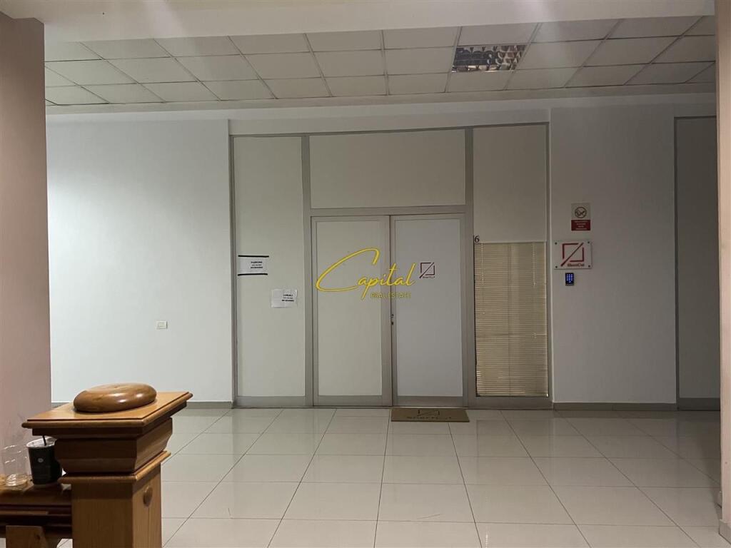 BUSINESS PREMISES FOR RENT 110 M2 PARIS COMMUNE 120,000 LEKE