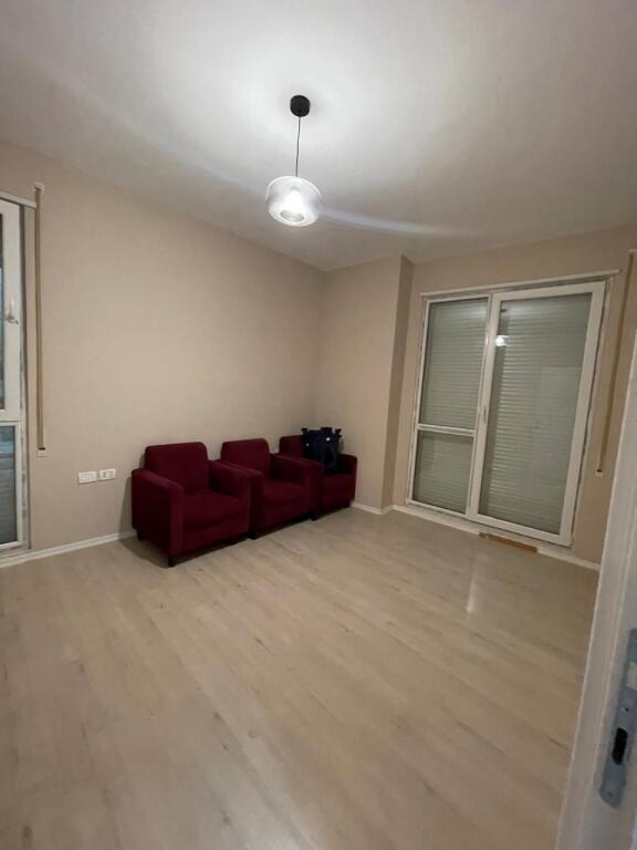 🏡 Vendesi appartamento 3+1 vicino all'Ospedale Americano 3  