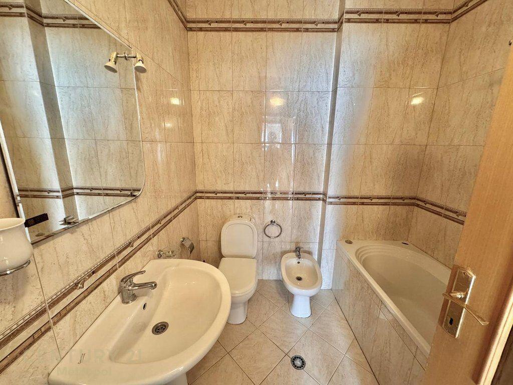 APARTAMENT 2+1+2 ME QERA NE BLLOK! 800 € /Muaj
