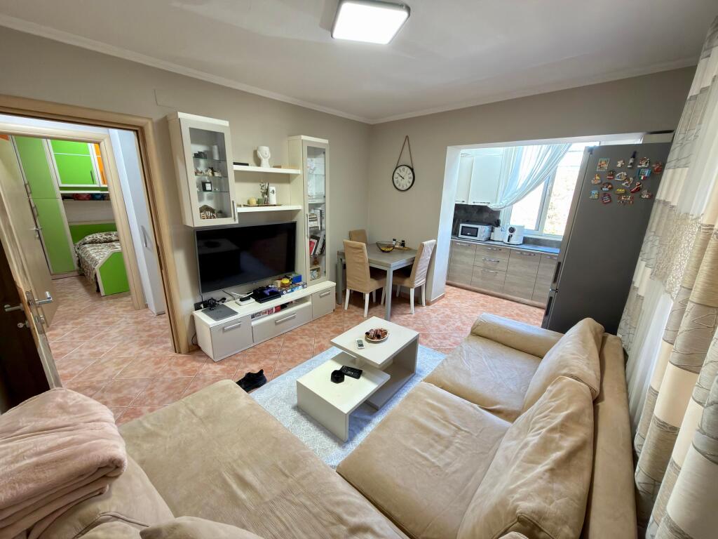 📣 QERA SUPER Apartament 2+1 📍 Ngjitur me Shkollën “Vasil Shanto”, Tiranë ✨