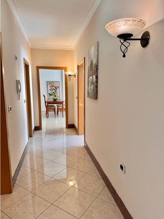 APARTAMENT 2+1+2 ME QERA NE BLLOK! 800 € /Muaj