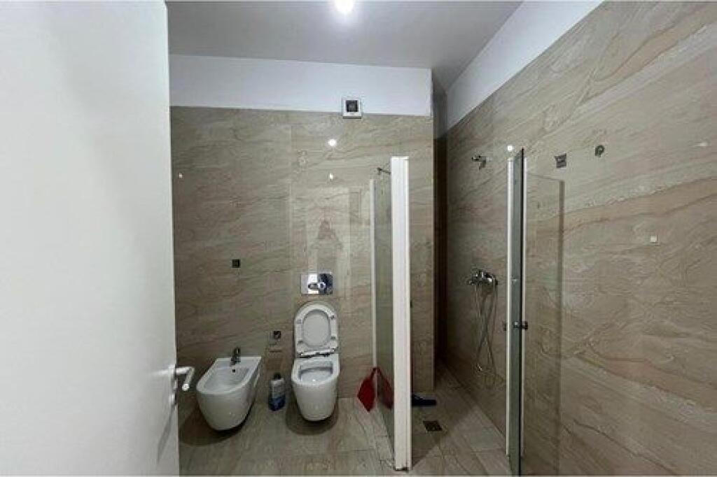 🏡 New 3+1 apartment for sale in Ali Demi, Tirana