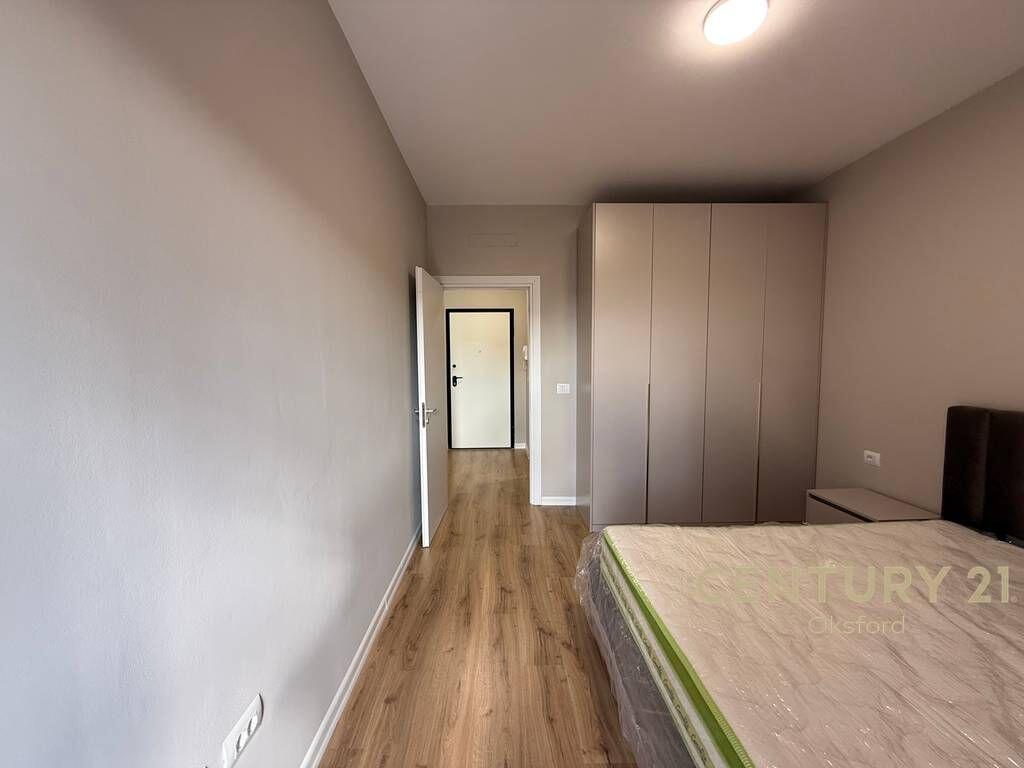 QIRA – APARTAMENT 1+1 I MOBILUAR | PRANË RING CENTER, ZOGU I ZI