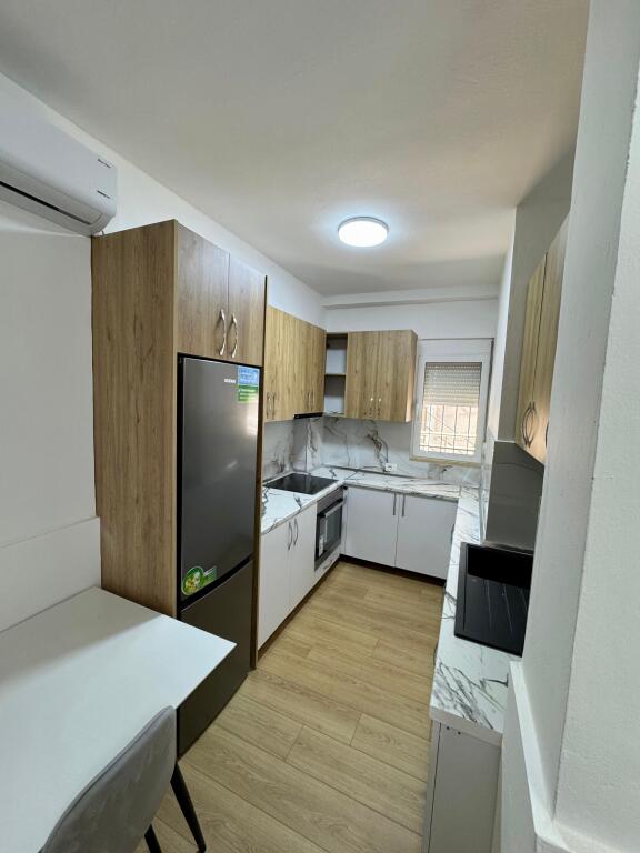 📣 SHITET Apartament 2+1+2 me Verande 📍 Kodra e Diellit 🛣️ Rruga "Bill Klinton" ✨