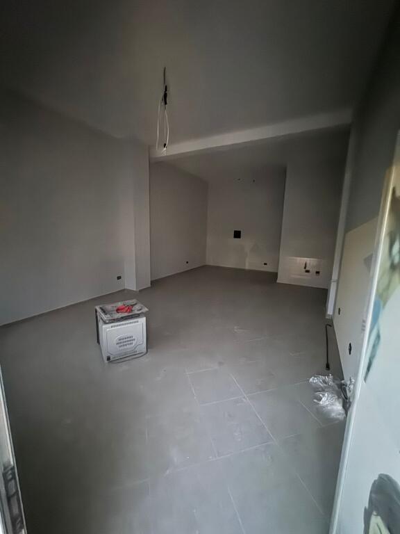 SHOP 30000 LEKE PER MONTH.ASTIR