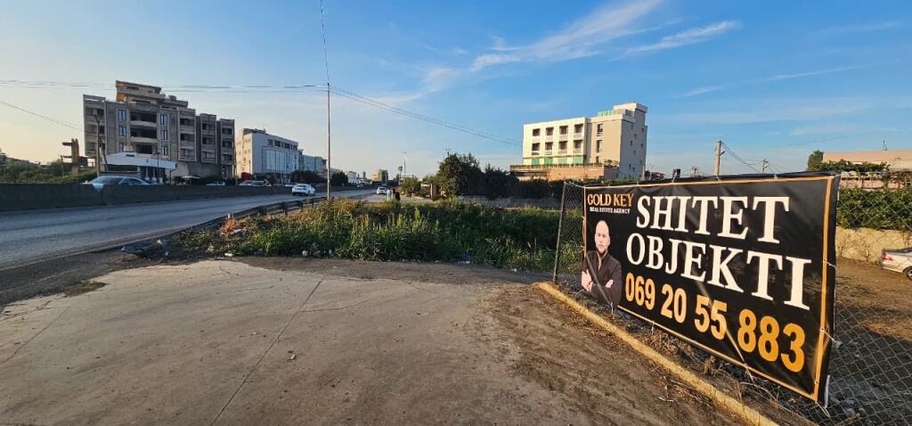 🏡 House + Land for sale 📌 Durres – Tirana Highway, near Kastrati gas station
