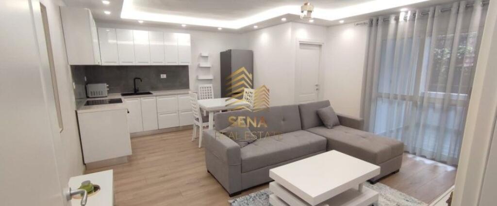 Qira, Apartament 2+1+blk, Qender , 800 Euro/Muaj