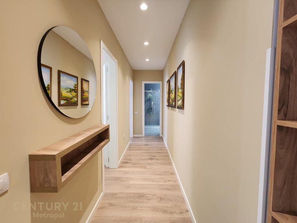 APARTAMENT PER QERA 2+1 PRANE RRUGES SE ELBASANIT!