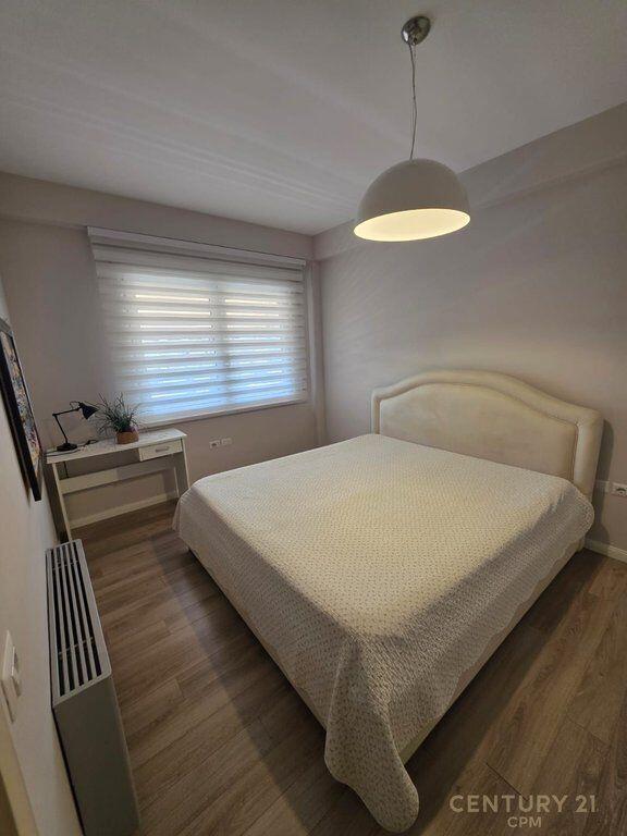 APARTMENT 3+1+2+PARKING SPACE FOR RENT NEAR THE NEW MARKET!
