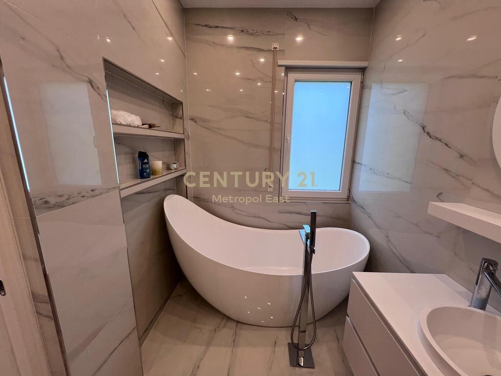 APARTMENT 3+1+2+PARKING AT "SUNRISE RESIDENCE", TEG 1,800 € /Month