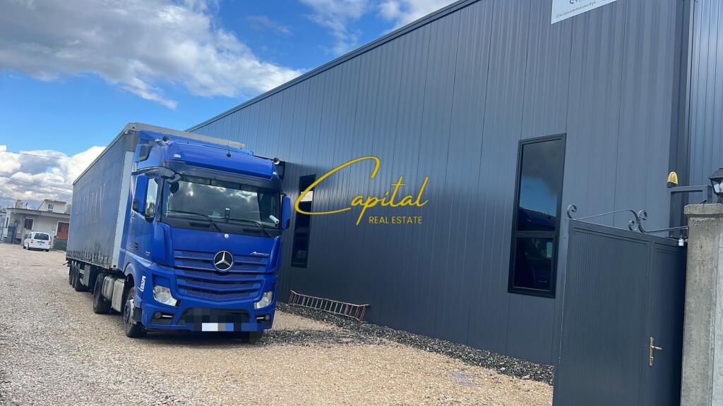 WAREHOUSE FOR RENT 600 M2 RINAS ROAD 3,200 EURO