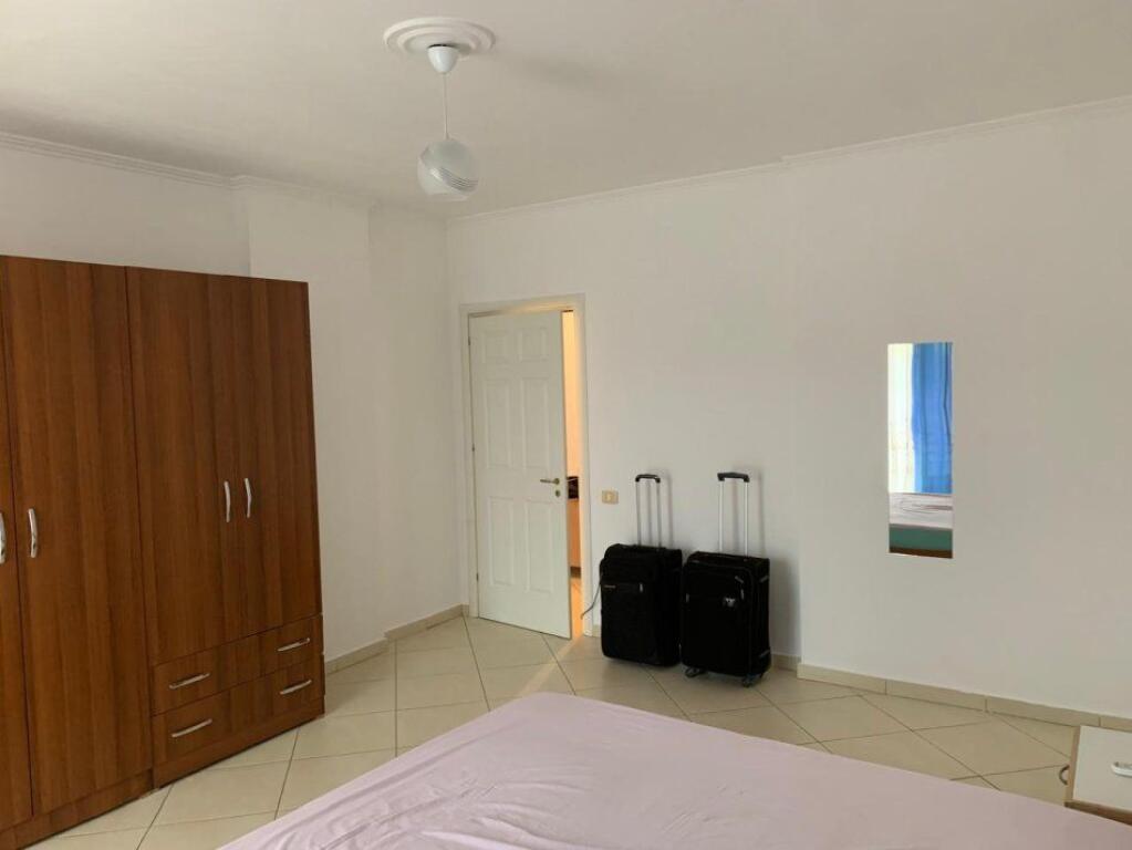 Apartament me qera 1+1- 📍 prane shkollesDon Bosko
