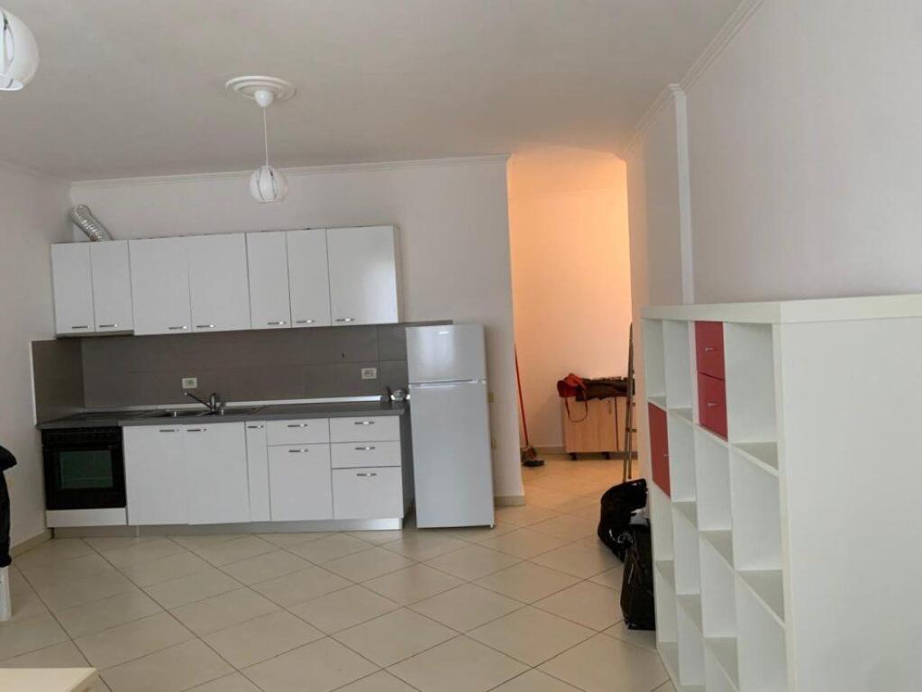 Apartament me qera 1+1- 📍 prane shkollesDon Bosko