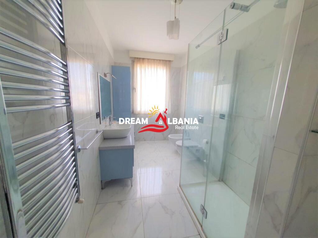 Appartamento in affitto 3+1+ Garage a Bllok nel Complesso Nobis a Tirana ( ID 4231338)