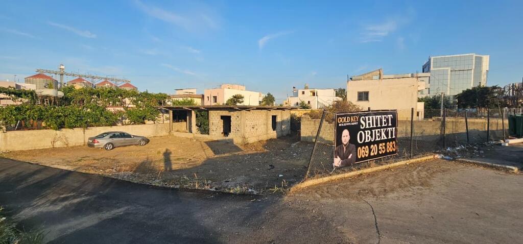 🏡 House + Land for sale 📌 Durres – Tirana Highway, near Kastrati gas station