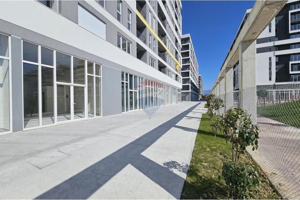 Appartamento 2+1 in vendita vicino a Univers City