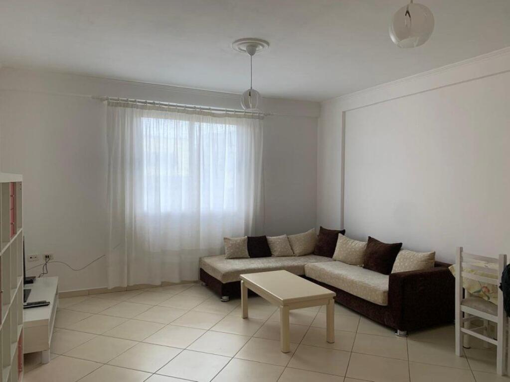 Apartament me qera 1+1- 📍 prane shkollesDon Bosko