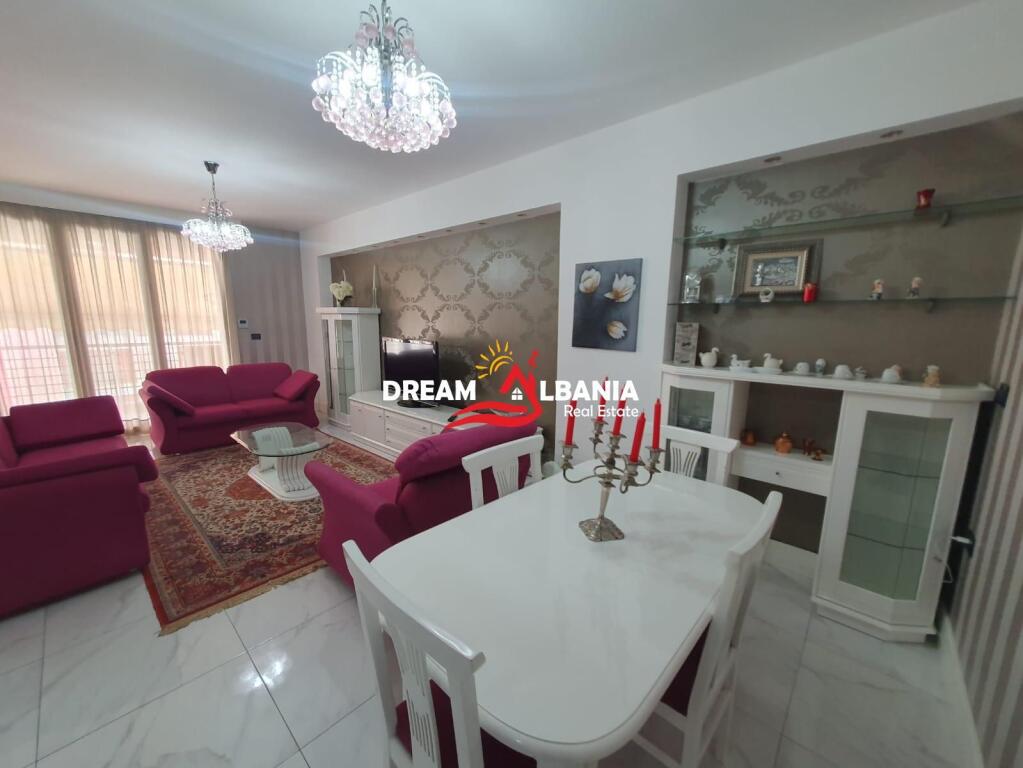 Appartamento in affitto 3+1+ Garage a Bllok nel Complesso Nobis a Tirana ( ID 4231338)