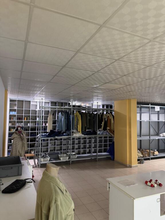 🔹 Business premises for rent Tailoring 👗✂️