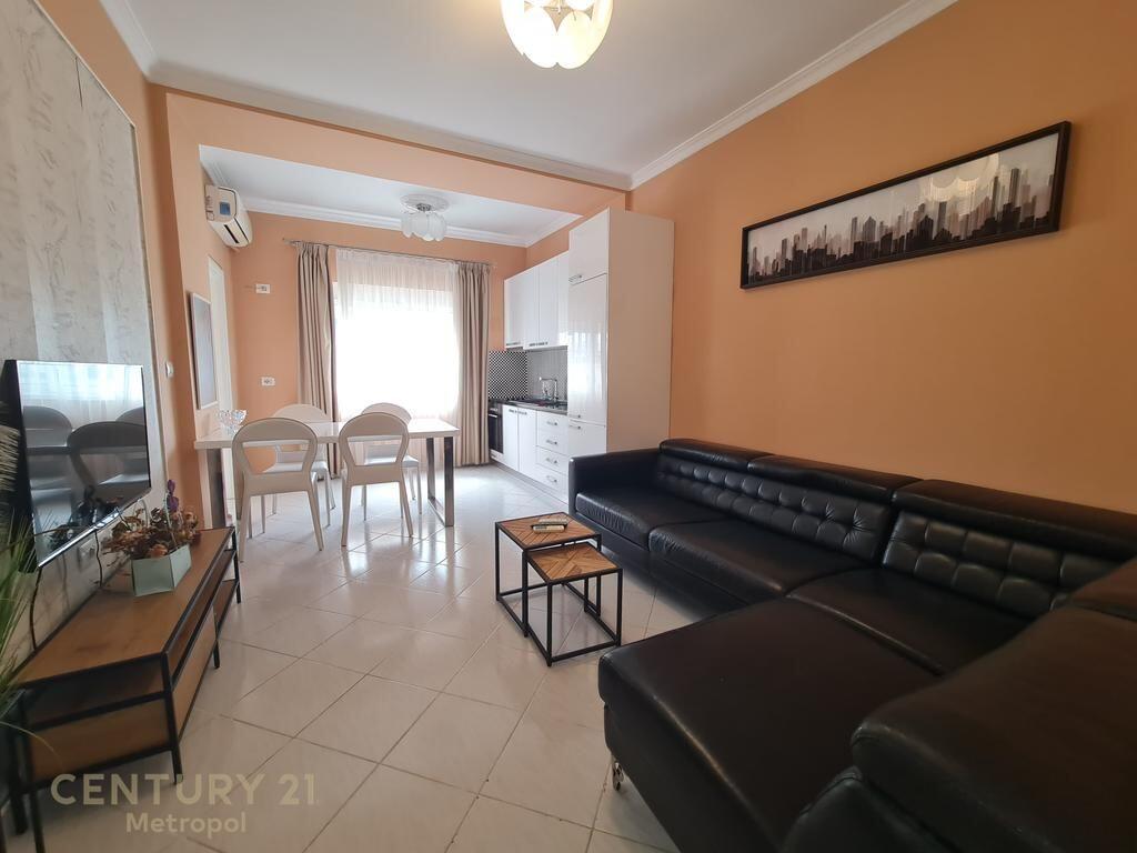 JEPET PER QIRA APARTAMENT 2+1  ISH BLLOK!
