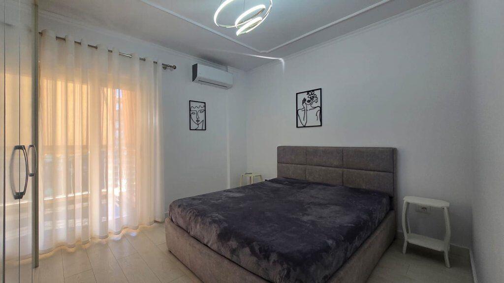 QIRA – APARTAMENT 2+1+2 KOMOD TEK SELVIA, TIRANË