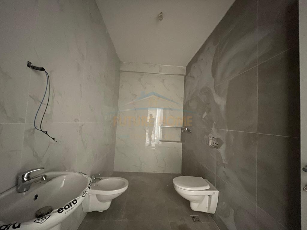 SHITET APARTAMENT 2+1+2 TEK JORDAN MISJA