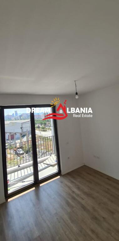 Spazi Ufficio in Affitto Vicino al Nuovo Viale a Tirana (ID 42611240)