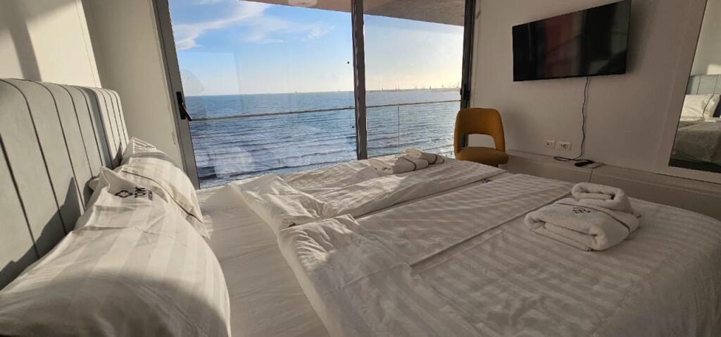 ✨ DUPLEX FOR SALE WITH FANTASTIC SEA VIEW 🌊