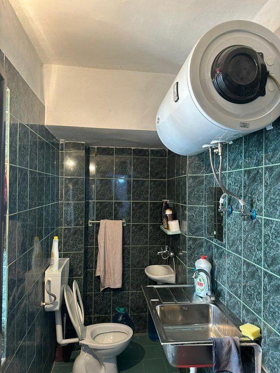 GAZONIERE In vendita in via Arben Minga presso l'Ospedale QSUT (Madre Teresa), Tirana - 53000 €