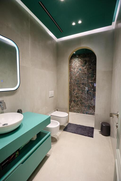 Vendesi DUPLEX a forma di VILLA 480.000€ Kodra e Diellit, Tirana