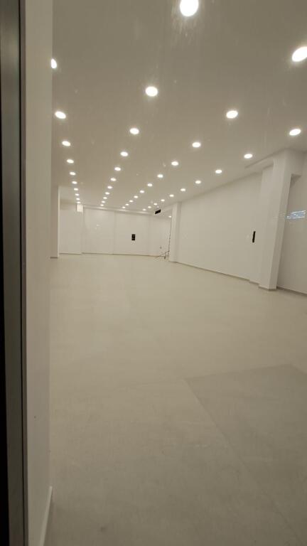 Jepet me Qira – Showroom pranë Kompleksi Delijorgji